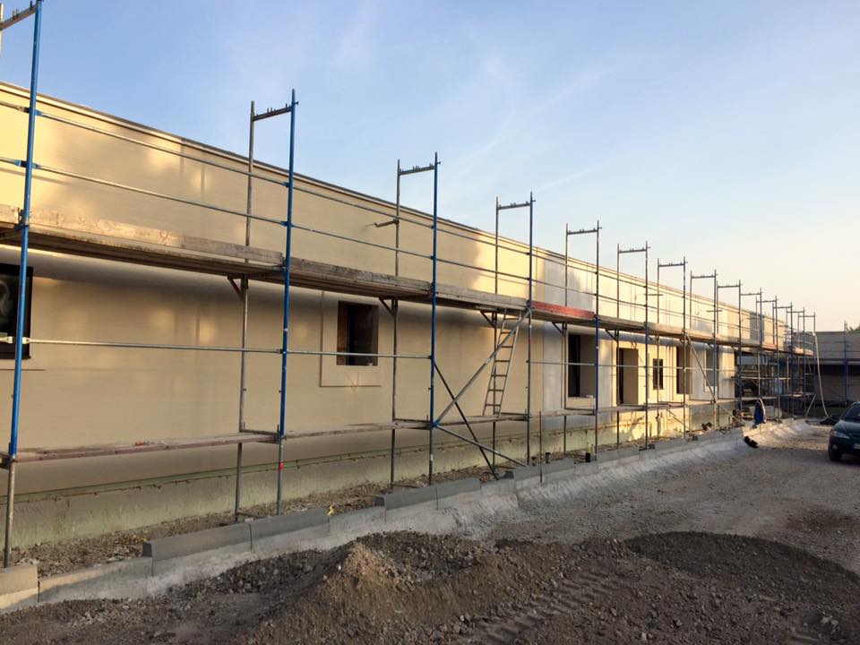 Besenstrichputz Fassade der Kita Hechtsheim
